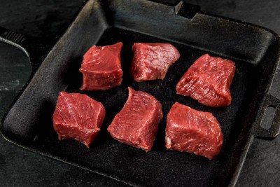 Свинина ошеек на шашлык 1 кг - купить в Больших Атах